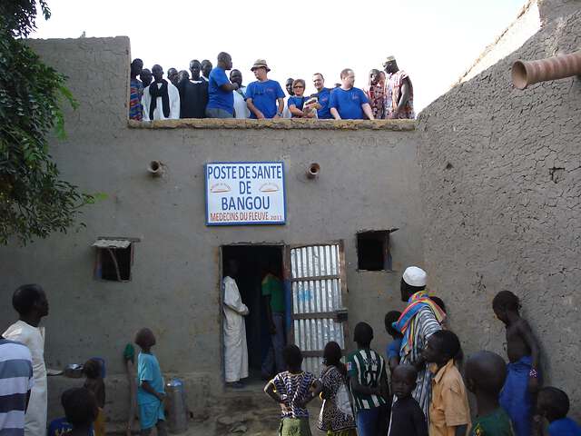 Poste de Santé de Bangou construit grâce à l'association